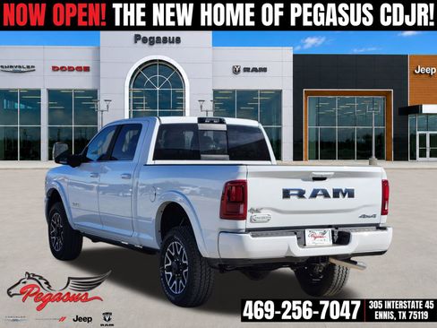 New 2026 RAM 2500 Limited AWD/4WD image 4