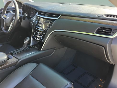 Used 2018 Cadillac XTS Luxury image 15