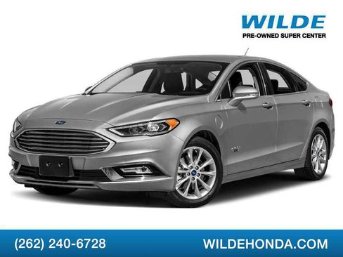 Used 2017 Ford Fusion Energi SE FWD image 1