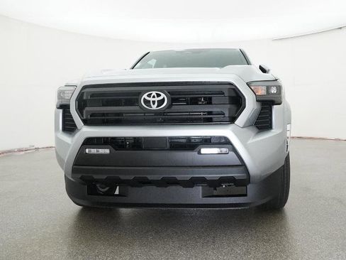 New 2026 Toyota Tacoma SR5 image 3