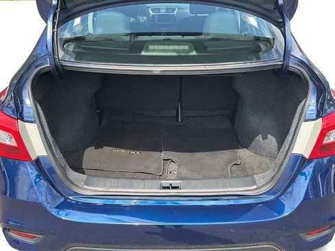 Used 2019 Nissan Sentra SV FWD image 11