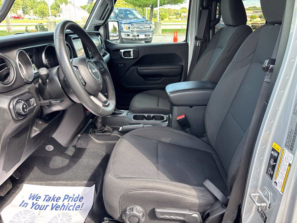 Used 2023 Jeep Gladiator Sport AWD/4WD image 33
