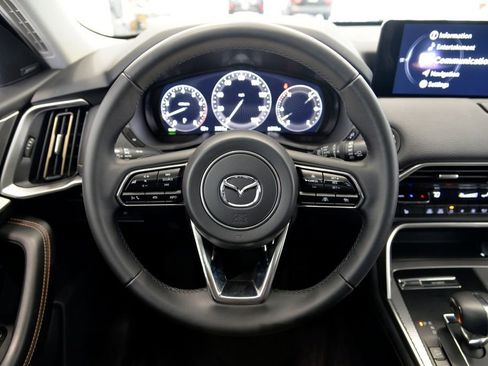 Certified 2025 MAZDA CX-70 3.3 Turbo w/ Premium Package AWD/4WD image 18