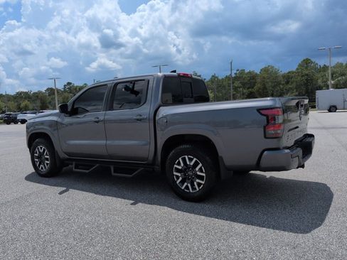 Used 2022 Nissan Frontier SV RWD image 6
