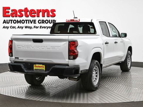 Used 2024 Chevrolet Colorado W/T image 5