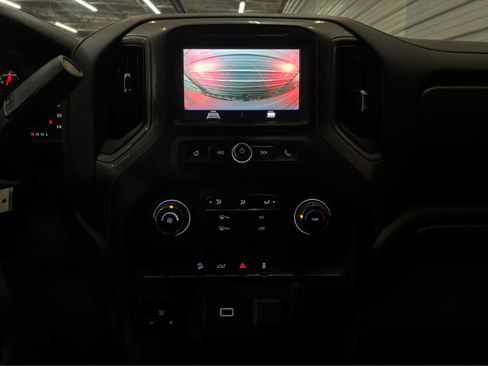 Used 2020 Chevrolet Silverado 1500 Custom Trail Boss w/ Custom Convenience Package image 19