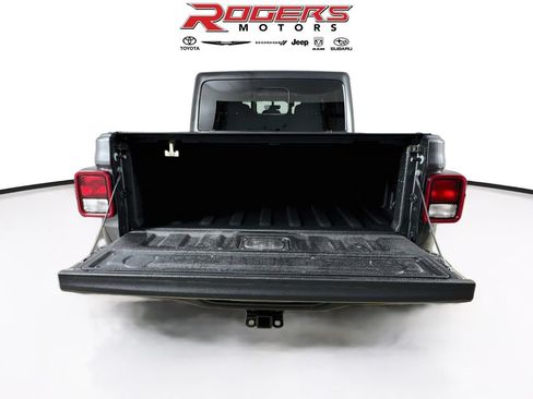 Certified 2023 Jeep Gladiator Rubicon w/ Trailer Tow Package AWD/4WD image 24