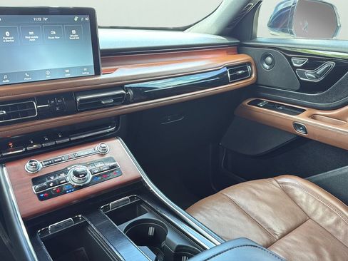 Certified 2021 Lincoln Aviator Grand Touring w/ Elements Package Plus AWD/4WD image 19