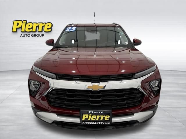Used 2025 Chevrolet TrailBlazer LT AWD/4WD image 7