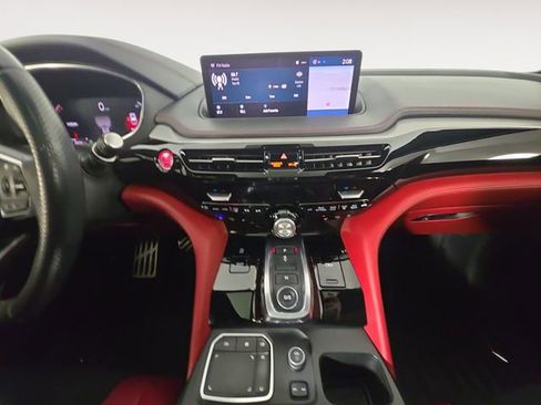 Used 2022 Acura MDX A-Spec image 11