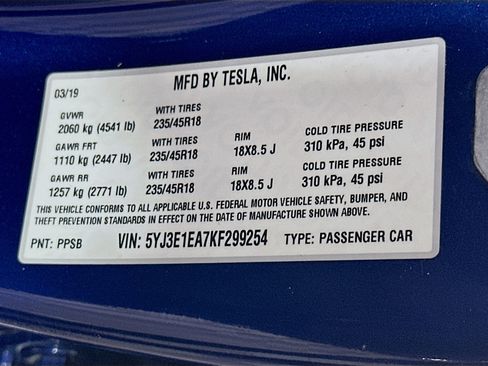 Used 2019 Tesla Model 3 Standard Range Plus image 12
