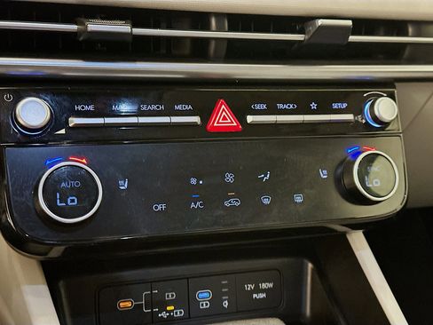 Used 2025 Hyundai Tucson SEL AWD/4WD image 23