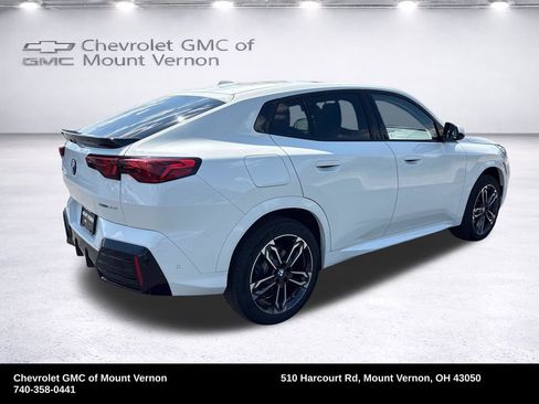 Used 2026 BMW X2 xDrive28i w/ M Sport Package AWD/4WD image 10