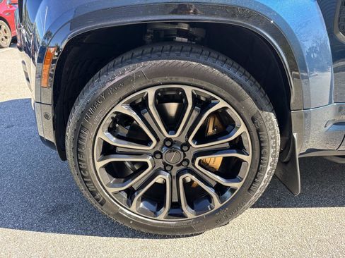 Certified 2026 Land Rover Defender 110 OCTA image 10