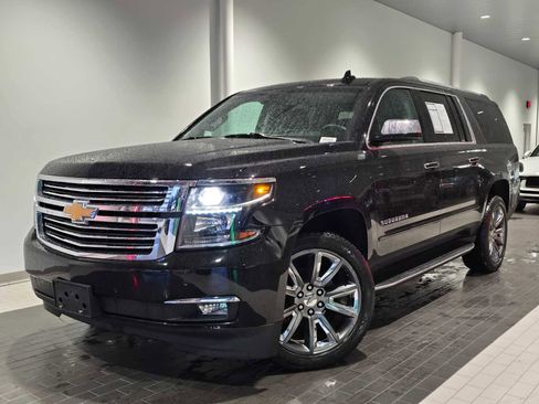 Used 2018 Chevrolet Suburban Premier image 1