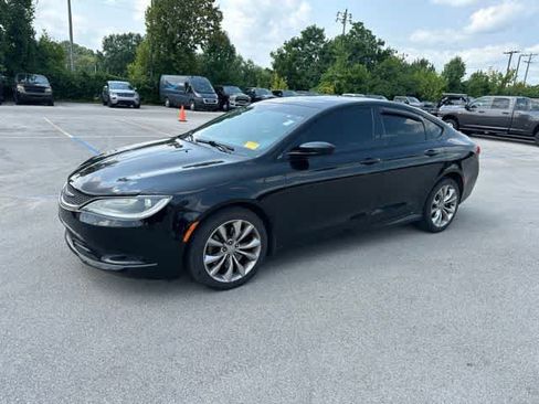 Used 2015 Chrysler 200 S w/ Navigation & Sound Group I FWD image 14