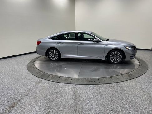 Used 2019 Honda Accord Hybrid image 5