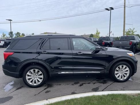 Used 2023 Ford Explorer Limited w/ Equipment Group 301A AWD/4WD image 4
