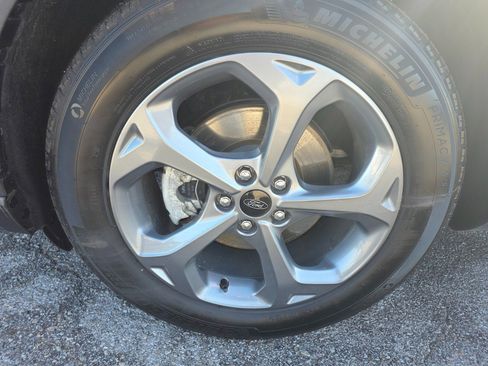 Used 2025 Ford Escape ST-Line w/ Equipment Group 301A image 10