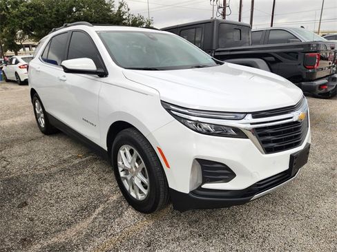 Used 2024 Chevrolet Equinox LT w/ LPO, Floor Liner Package image 1