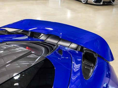 Used 2021 McLaren 720S Performance RWD image 18