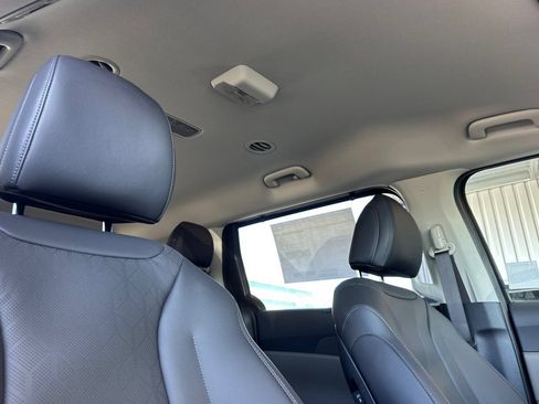 New 2026 Kia Carnival EX FWD image 18