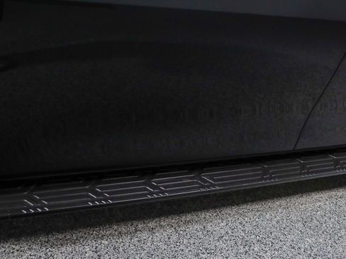 Used 2023 INFINITI QX80 Luxe w/ Cargo Package image 12