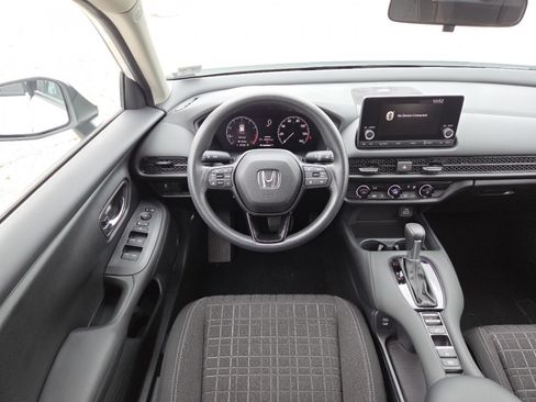 Used 2024 Honda HR-V LX image 25