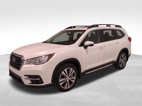 Certified 2022 Subaru Ascent Limited w/ Technology Package image 9