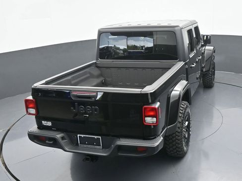 Used 2024 Jeep Gladiator Sport image 54