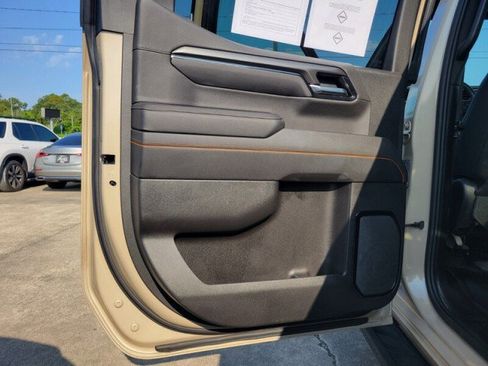 Used 2022 GMC Sierra 1500 AT4 w/ AT4 Premium Package AWD/4WD image 29