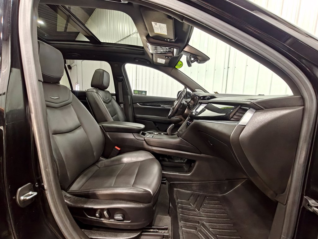 Used 2020 Cadillac XT6 Premium Luxury AWD/4WD image 26
