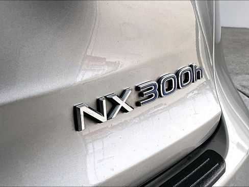 Used 2016 Lexus NX 300h AWD w/ Luxury Package image 41