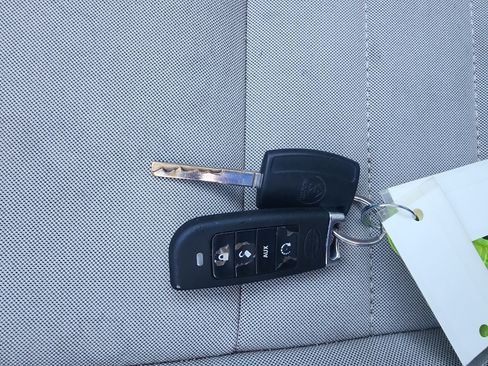 Used 2013 Ford Escape SE FWD image 21