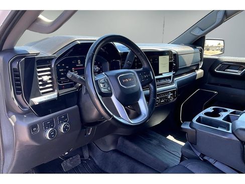 Used 2023 GMC Sierra 1500 SLE AWD/4WD image 16