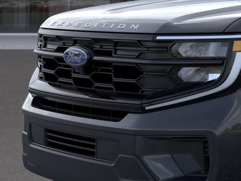 New 2025 Ford Expedition Max Active image 17
