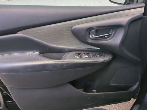 Used 2015 Nissan Murano S image 30