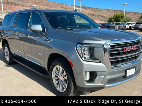 Used 2023 GMC Yukon XL SLT AWD/4WD image 7