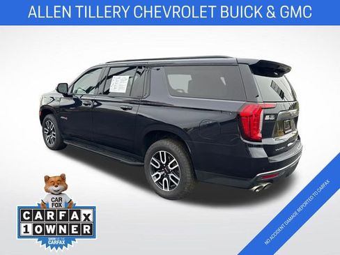 Used 2022 GMC Yukon XL AT4 image 3