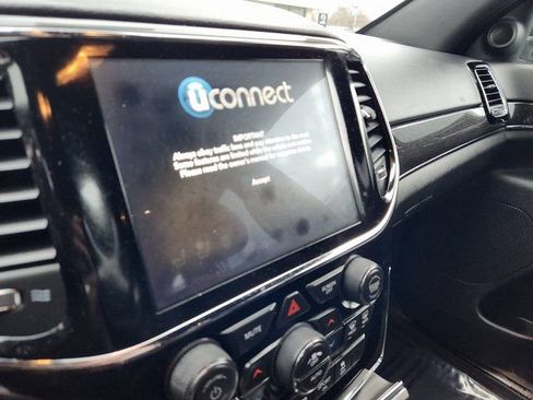 Used 2019 Jeep Grand Cherokee Trailhawk image 15