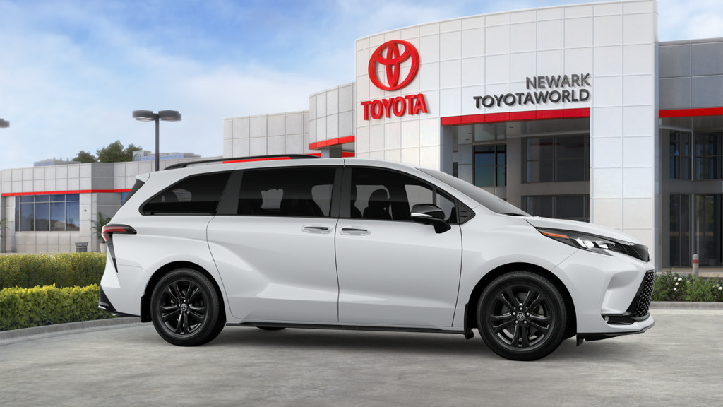 New 2026 Toyota Sienna XSE AWD/4WD image 2