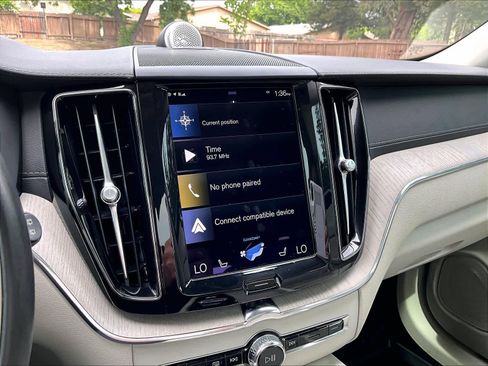 Used 2021 Volvo XC60 T8 Inscription w/ Advanced Package image 34