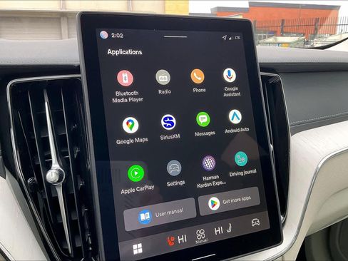 New 2026 Volvo XC60 B5 Ultra w/ Climate Package PRO image 21