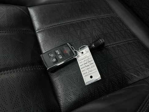 Used 2018 Land Rover Range Rover Sport HSE Dynamic image 38