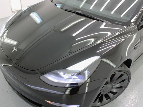 Used 2021 Tesla Model 3 Performance image 17