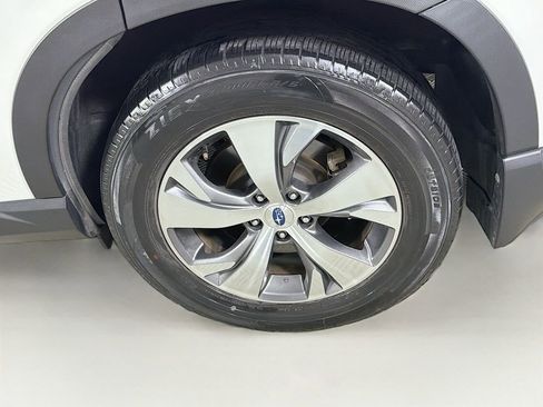 Used 2023 Subaru Ascent Premium w/ Convenience Package image 31