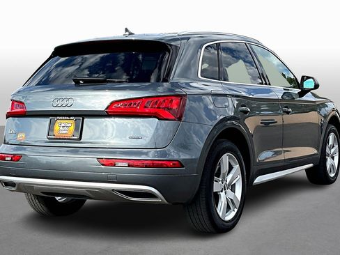 Used 2019 Audi Q5 2.0T Premium w/ Convenience Package image 2
