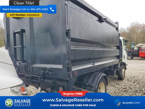 Used 2019 Isuzu NPR RWD image 5