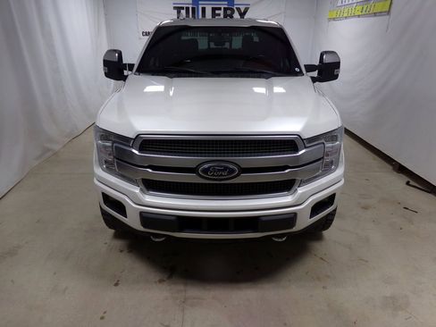 Used 2018 Ford F150 Platinum w/ Equipment Group 701A Luxury image 2