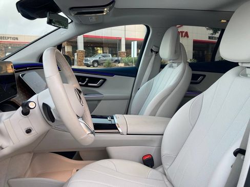 Used 2025 Mercedes-Benz EQE 350+ SUV image 10
